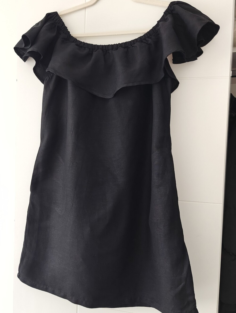 Tommy Bahama Black Off-Shoulder Ruffle Mini Dress. Beach Vacation Cruise Dress